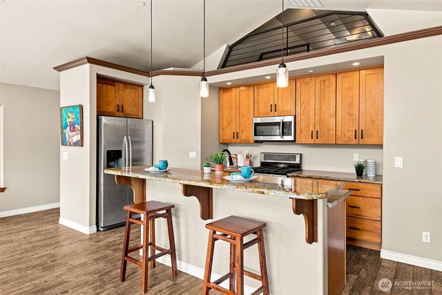 2040 Summit Lake Shore Road NW, Olympia, WA 98502
