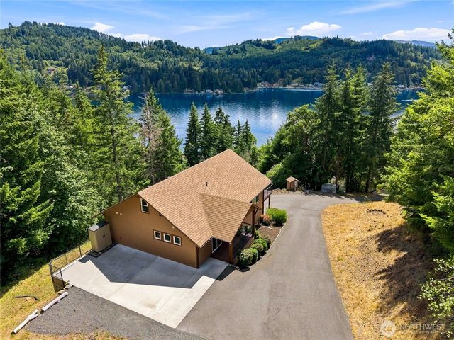 2040 Summit Lake Shore Road NW, Olympia, WA 98502