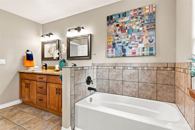 2040 Summit Lake Shore Road NW, Olympia, WA 98502