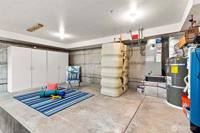 2040 Summit Lake Shore Road NW, Olympia, WA 98502