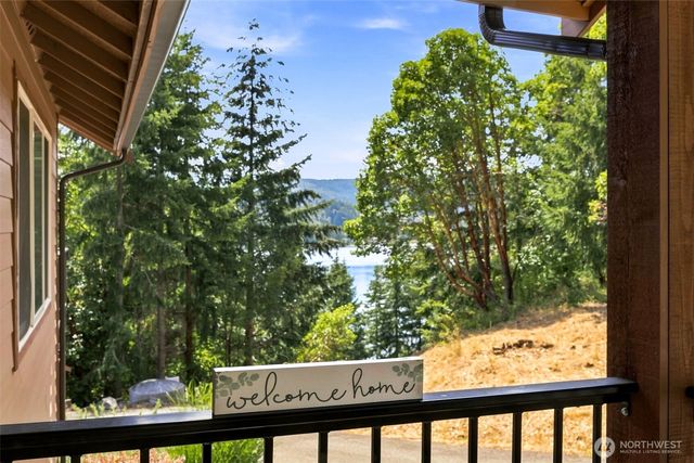 2040 Summit Lake Shore Road NW, Olympia, WA 98502