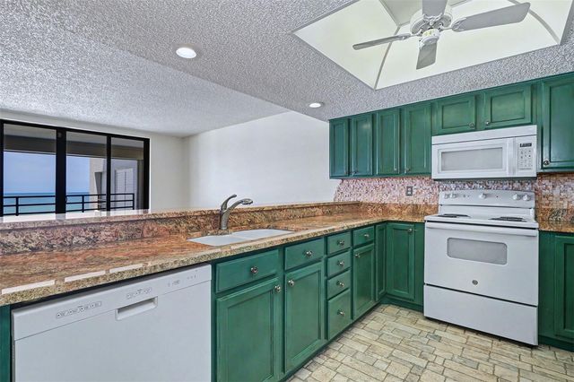 420 GULF BOULEVARD 202, Indian Rocks Beach, FL 33785