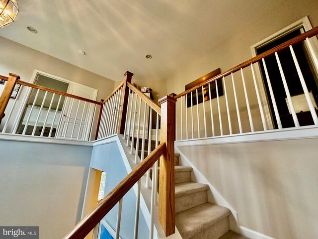 281 HAWTHORNE LN, Barnegat, NJ 08005