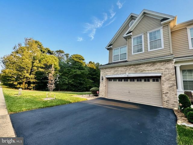 281 HAWTHORNE LN, Barnegat, NJ 08005