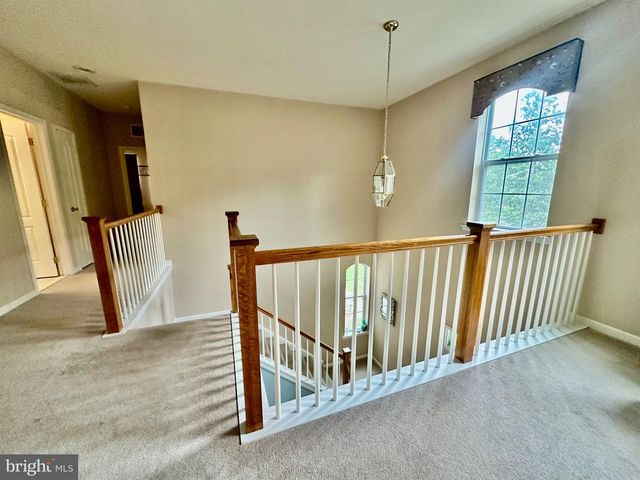 281 HAWTHORNE LN, Barnegat, NJ 08005