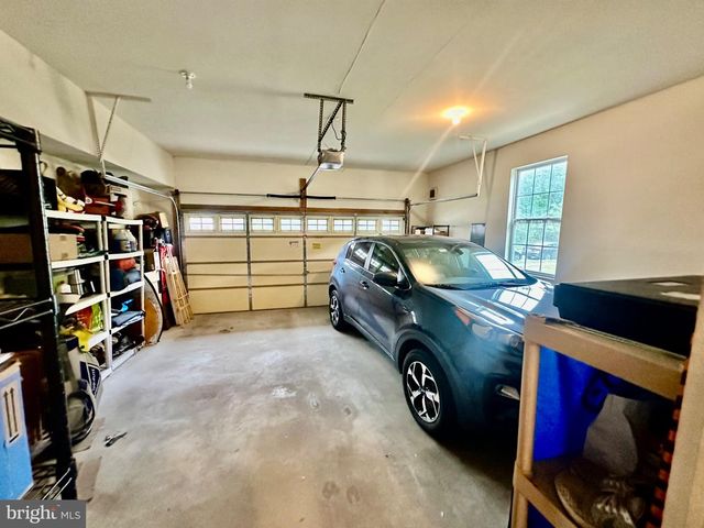 281 HAWTHORNE LN, Barnegat, NJ 08005