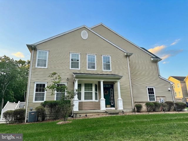 281 HAWTHORNE LN, Barnegat, NJ 08005