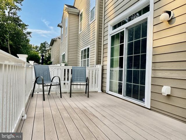 281 HAWTHORNE LN, Barnegat, NJ 08005