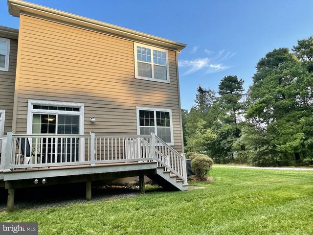 281 HAWTHORNE LN, Barnegat, NJ 08005