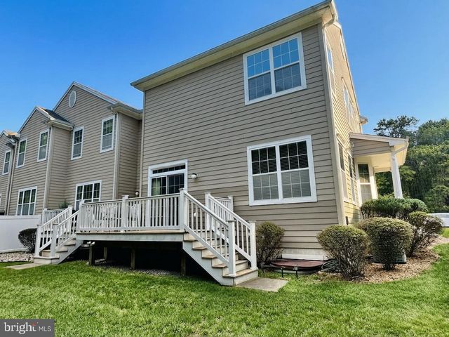 281 HAWTHORNE LN, Barnegat, NJ 08005