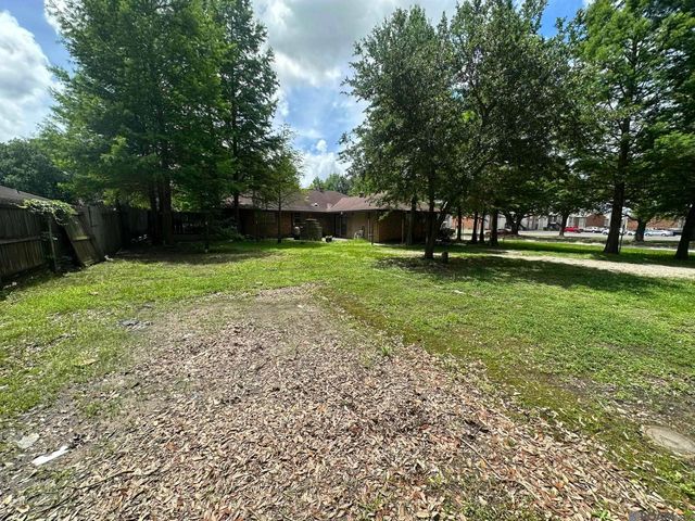 12750 Coursey Boulevard, Baton Rouge, LA 70816