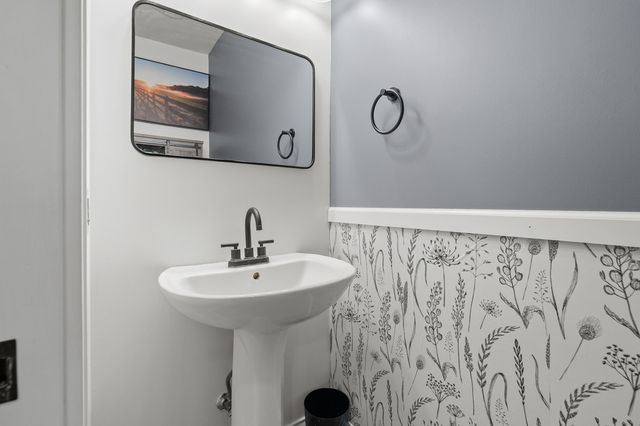 12291 Fort Custer Drive, Charleston Twp, MI 49053