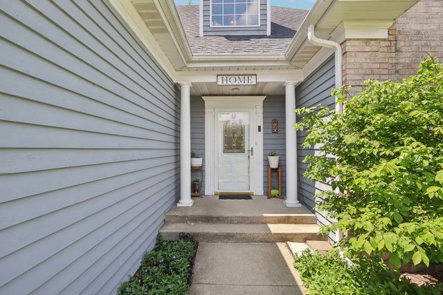 688 Fox Hollow, Dekalb, IL 60115