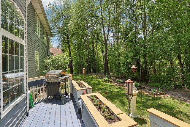 688 Fox Hollow, Dekalb, IL 60115