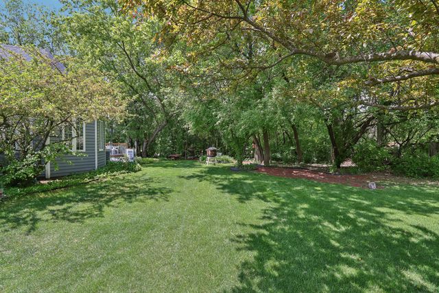 688 Fox Hollow, Dekalb, IL 60115