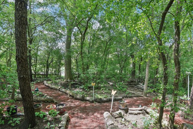 688 Fox Hollow, Dekalb, IL 60115
