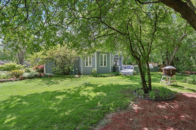 688 Fox Hollow, Dekalb, IL 60115