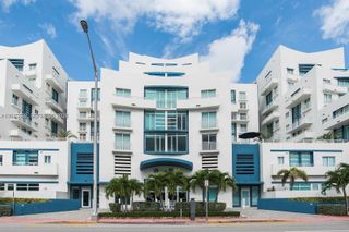 7600 Collins Avenue 712, Miami Beach, FL 33141