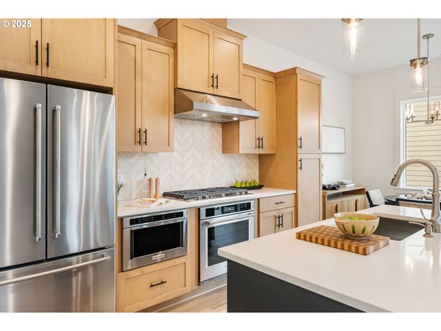 16483 Nw Blaire Ln L 117, Portland, OR 97229