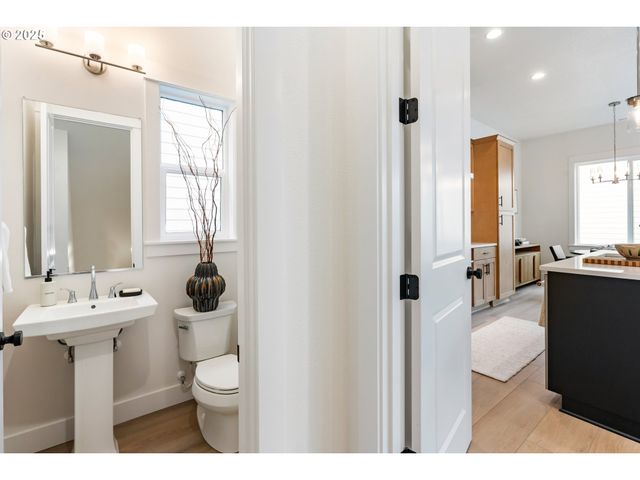 16483 Nw Blaire Ln L 117, Portland, OR 97229