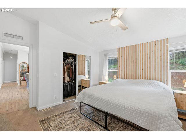 7300 Ne 410TH St, La Center, WA 98629