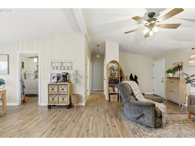 7300 Ne 410TH St, La Center, WA 98629