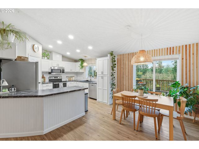 7300 Ne 410TH St, La Center, WA 98629