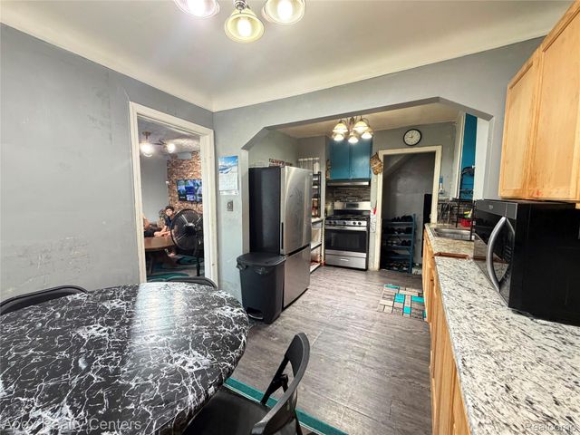 8113 Terry Street, Detroit, MI 48228