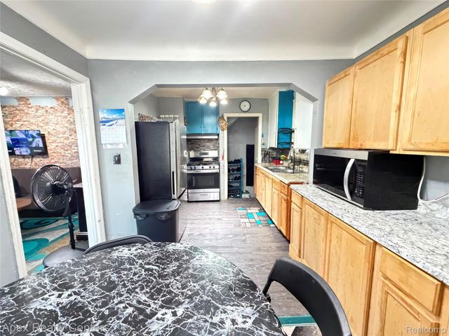 8113 Terry Street, Detroit, MI 48228