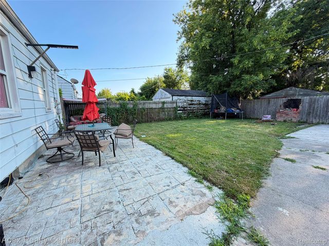 8113 Terry Street, Detroit, MI 48228