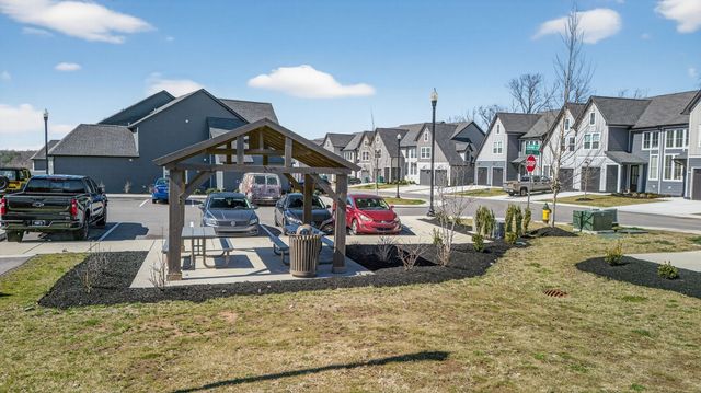 321 Panther Dr, Murfreesboro, TN 37127