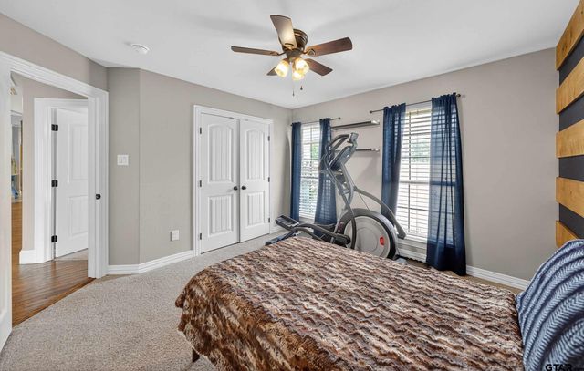 2621 Anderson County Rd 2212, Palestine, TX 75803