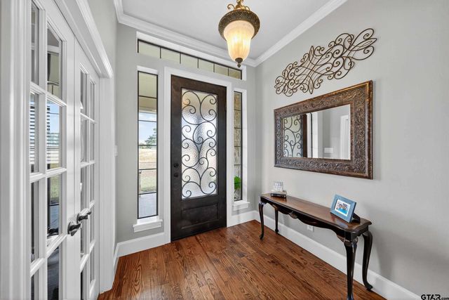 2621 Anderson County Rd 2212, Palestine, TX 75803