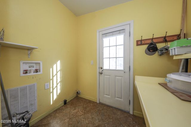 9301 W Bruce Street, Tucson, AZ 85735