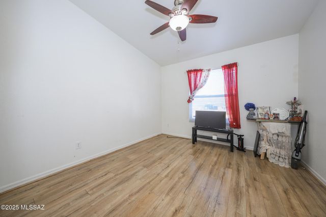 9301 W Bruce Street, Tucson, AZ 85735