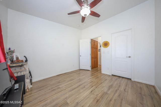 9301 W Bruce Street, Tucson, AZ 85735