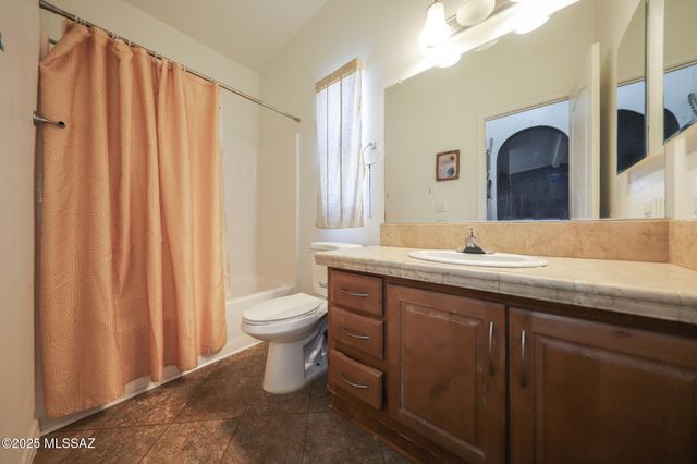 9301 W Bruce Street, Tucson, AZ 85735