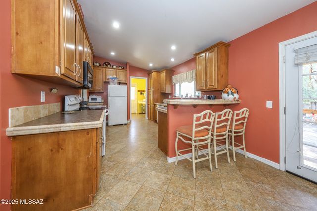 9301 W Bruce Street, Tucson, AZ 85735