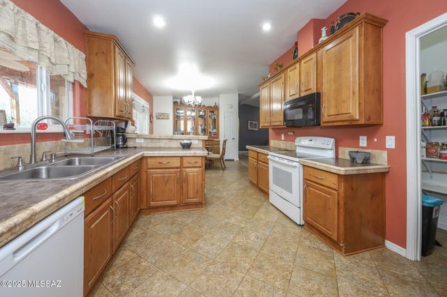 9301 W Bruce Street, Tucson, AZ 85735