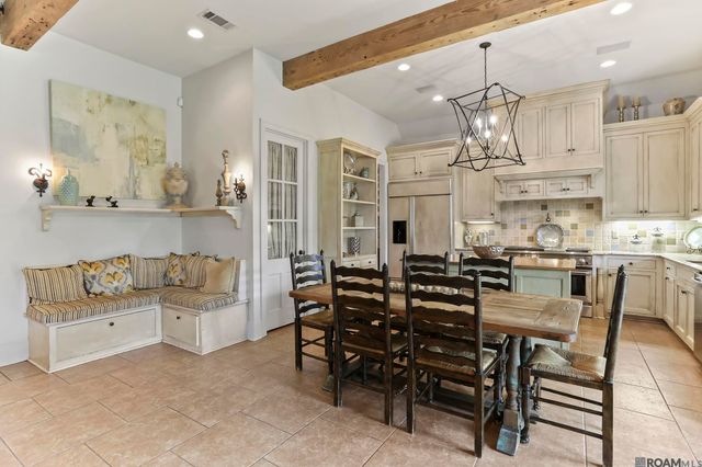 10753 Oakline Dr, Baton Rouge, LA 70809