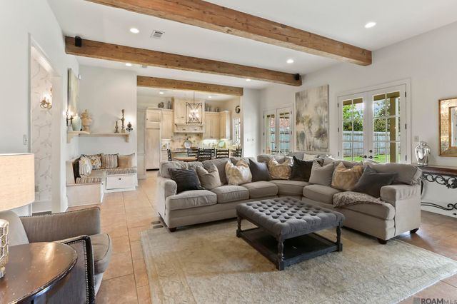 10753 Oakline Dr, Baton Rouge, LA 70809