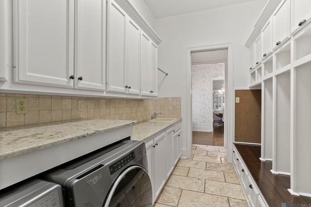 10753 Oakline Dr, Baton Rouge, LA 70809