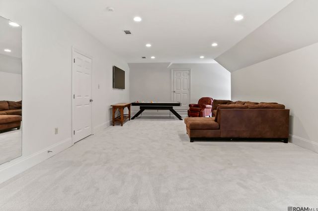 10753 Oakline Dr, Baton Rouge, LA 70809