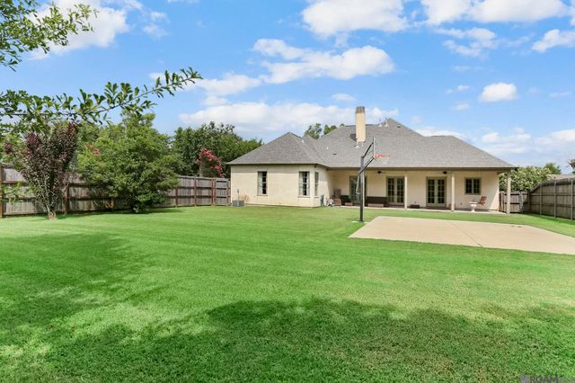 10753 Oakline Dr, Baton Rouge, LA 70809