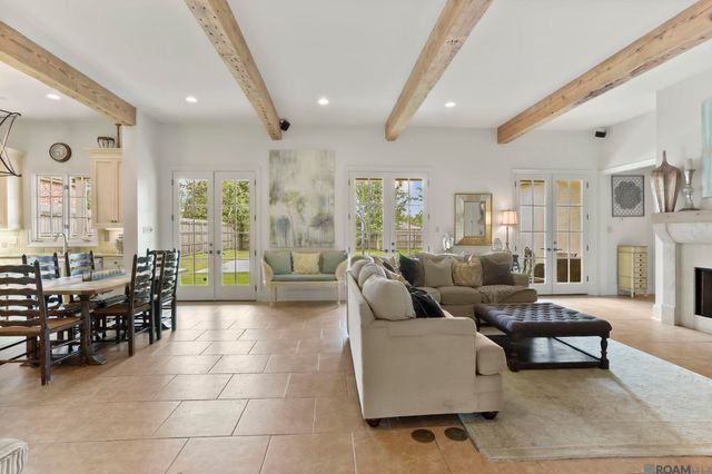 10753 Oakline Dr, Baton Rouge, LA 70809