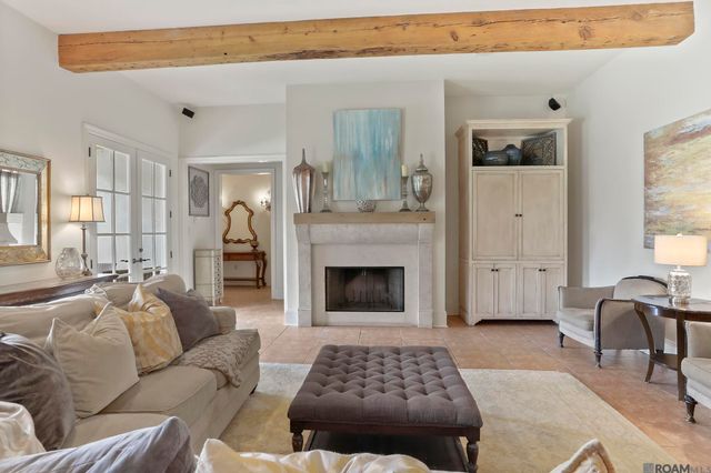 10753 Oakline Dr, Baton Rouge, LA 70809