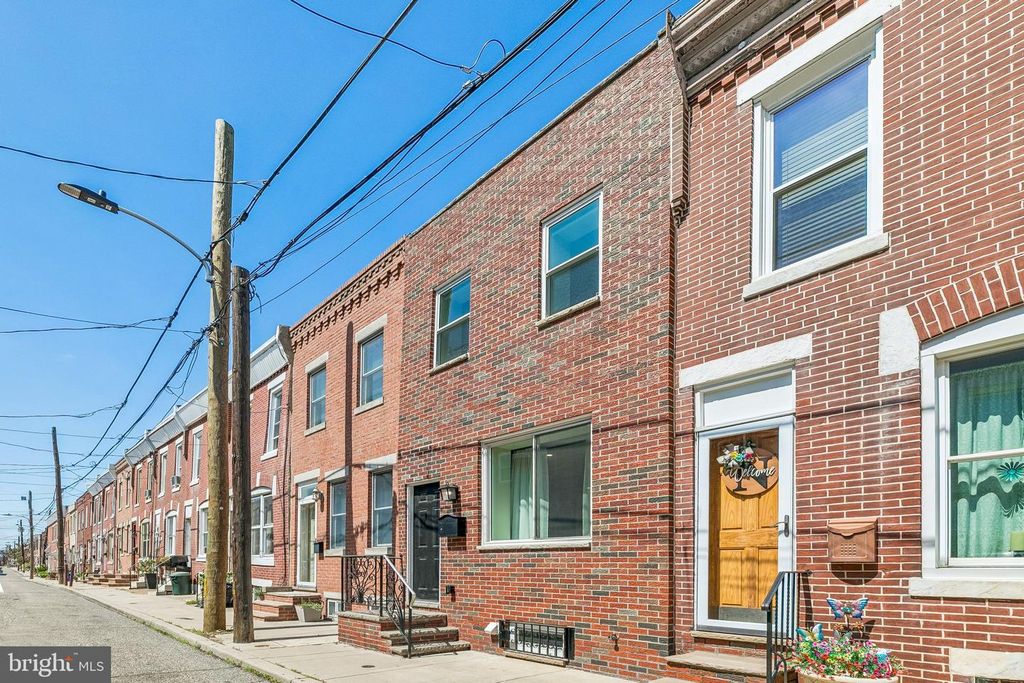 219 DALY ST, PHILADELPHIA, PA 19148 — exterior