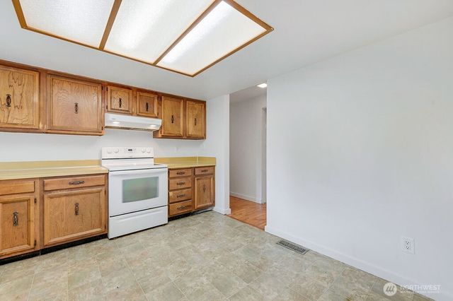 4298 SE Basswood, Port Orchard, WA 98366