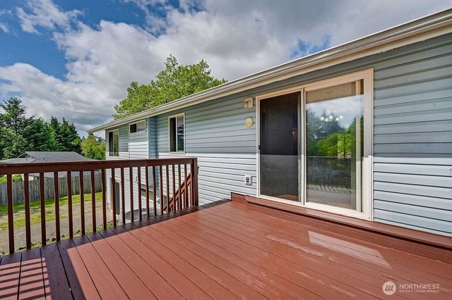 4298 SE Basswood, Port Orchard, WA 98366
