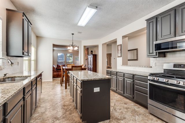 2617 Timberhill Drive, Flower Mound, TX 75028